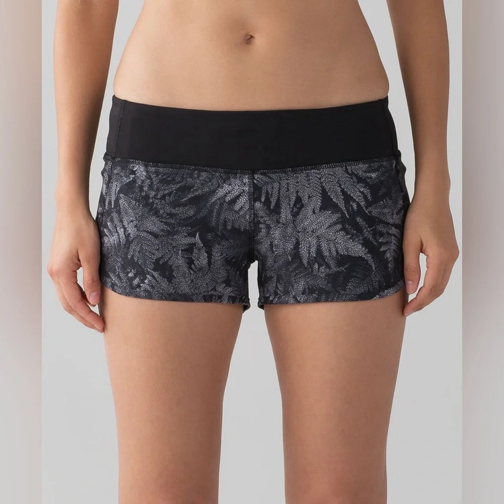 Lululemon Speed Short Kindred Spirit Black Multi / Black W7A19S Size 4